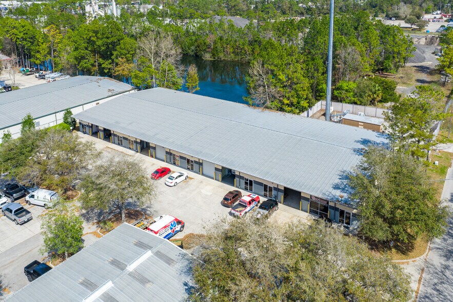 More Photos Of 11501 Columbia Park Dr, Jacksonville Warehouse For Lease
