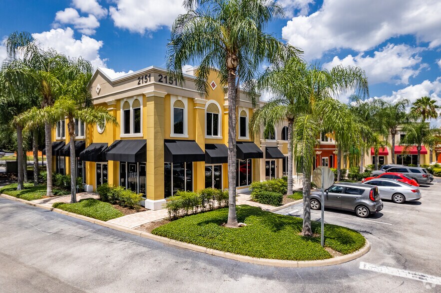 More Photos Of 2151 Consulate Dr, Orlando Loft Creative Space For Lease