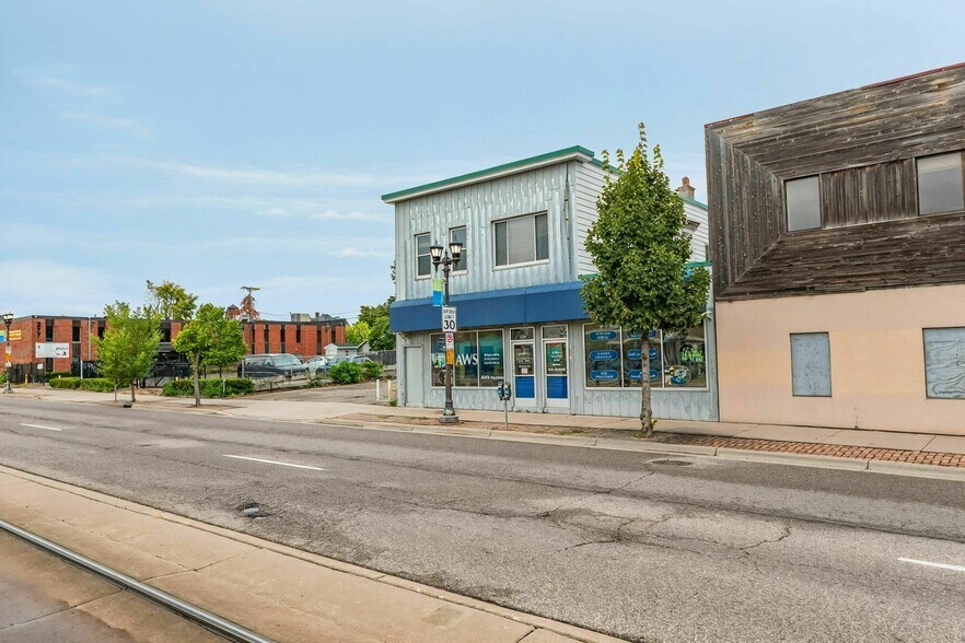 More Photos Of 259 W University Ave W, Saint Paul Storefront Retail Office For Sale