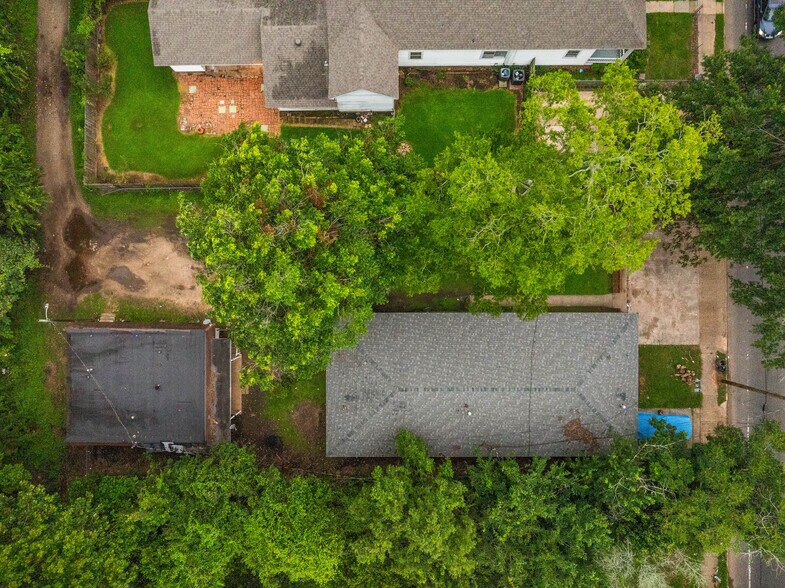 More Photos Of 1920 Monroe St, Alexandria Apartments For Sale