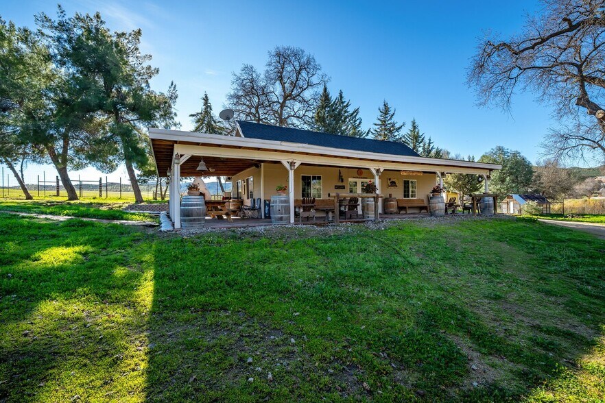 More Photos Of 535 Calf Canyon Hwy, Creston Winery Vineyard For Sale