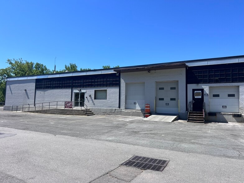 More Photos Of 102 Fairview Park Dr, Elmsford Warehouse For Lease