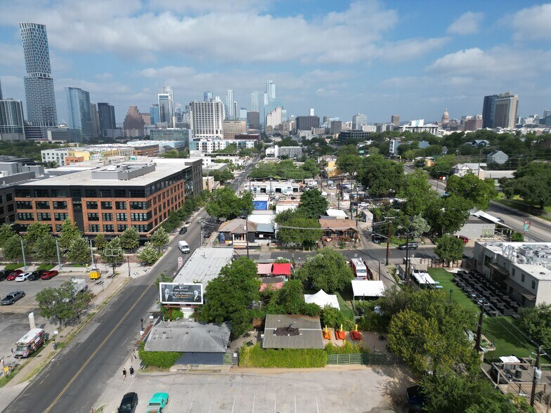 More Photos Of 1500 E 6th St, Austin Storefront Retail Residential For Sale