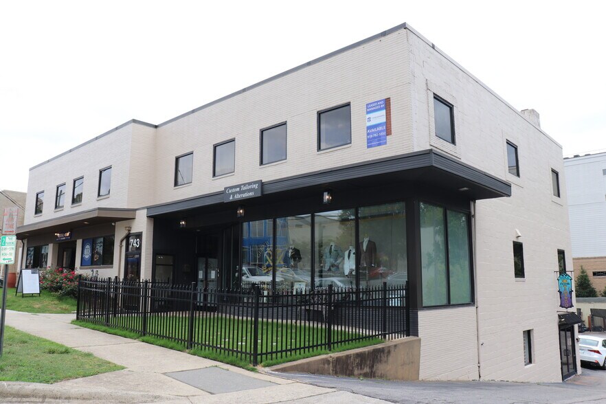 More Photos Of 741-745 W Johnson St, Raleigh Office For Lease