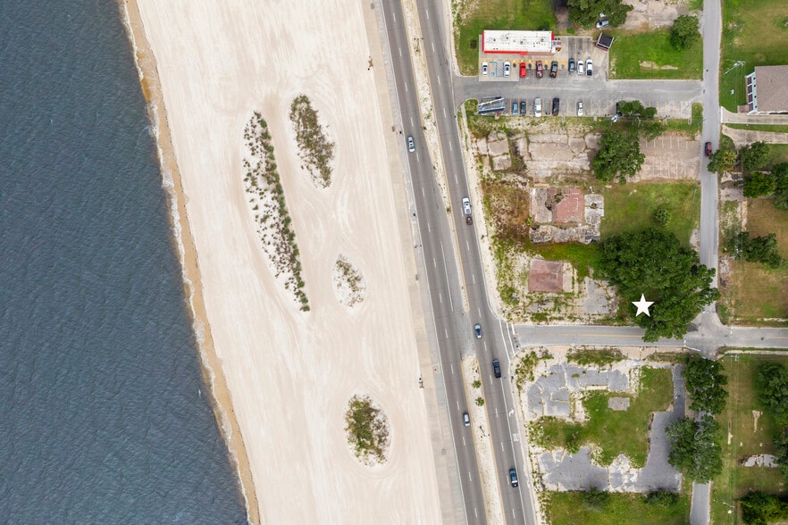 More Photos Of 640 16th st, Gulfport Land For Sale