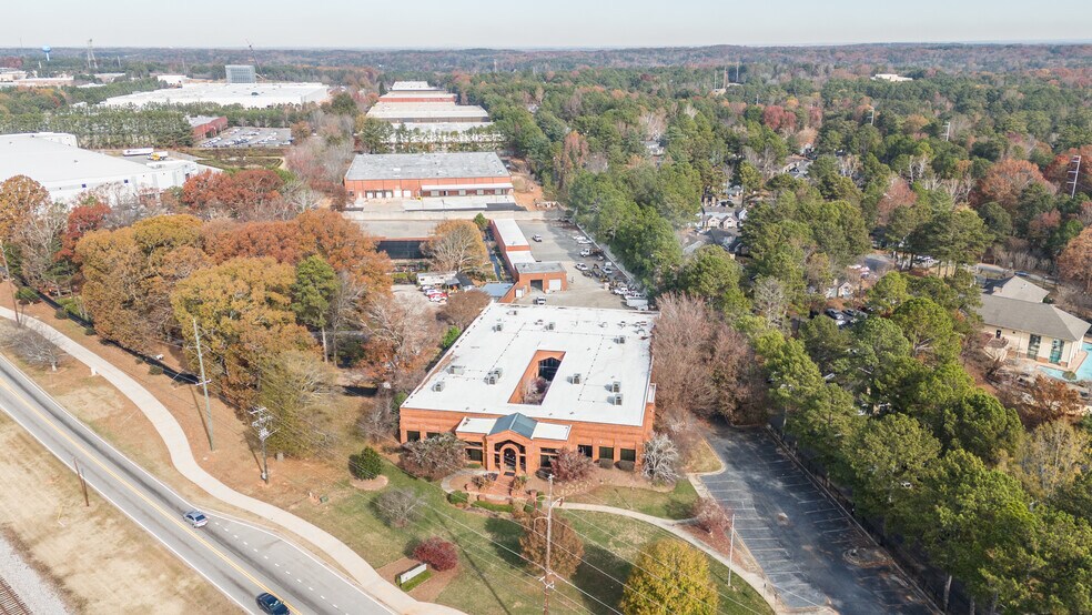 More Photos Of 5830 E Ponce de Leon Ave, Stone Mountain Warehouse For Sale