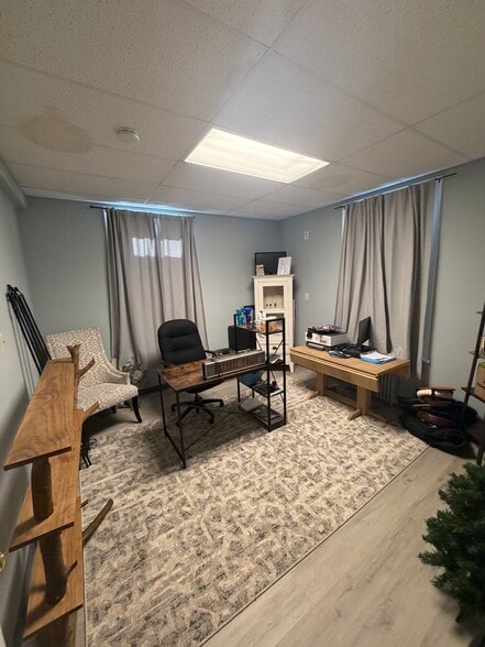 More Photos Of 17 W Court St, Doylestown Storefront Retail Residential For Lease