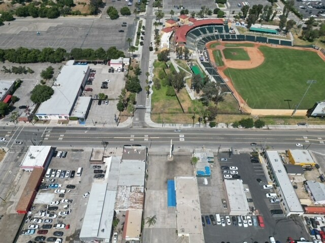 More Photos Of 247 S E St, San Bernardino Carwash For Sale