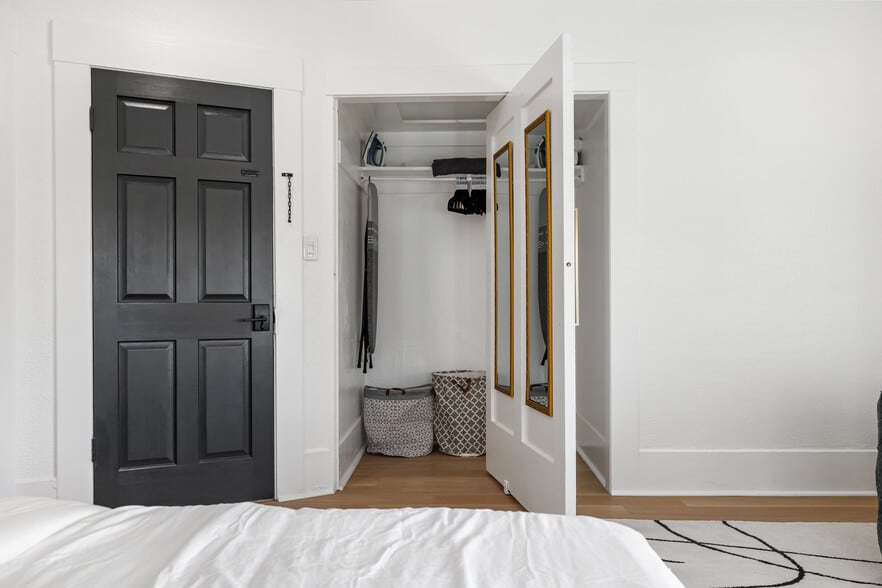 More Photos Of 1055 21st Street, San Diego Apartments For Sale