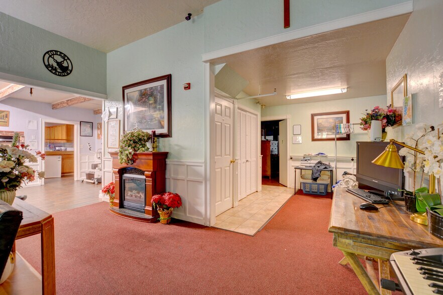 More Photos Of 625 Barbara Drive, Grants Pass Assisted Living For Sale