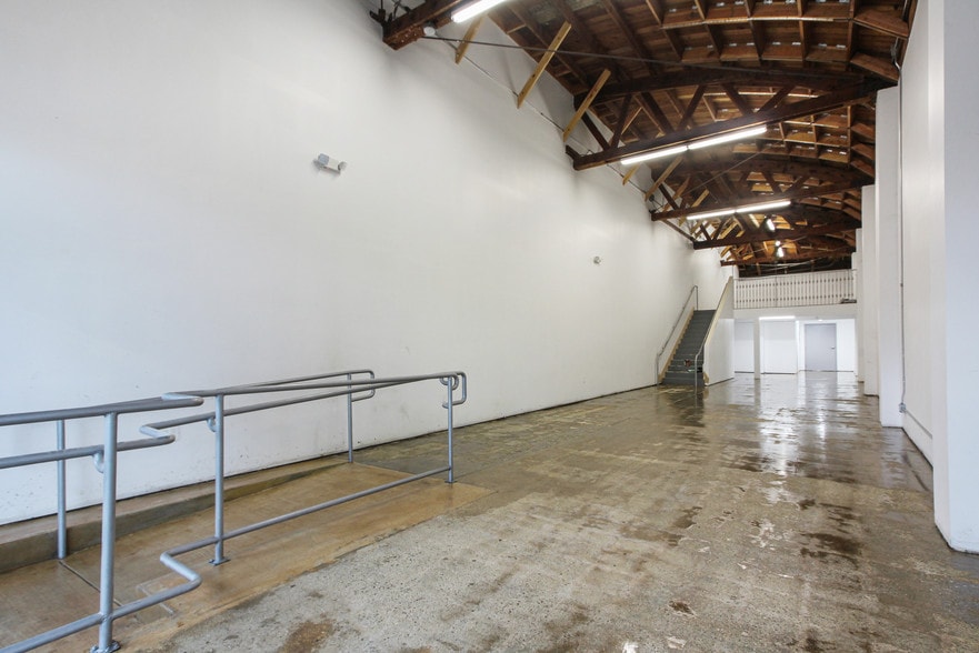 More Photos Of 12612 Philadelphia St, Whittier Storefront Retail Office For Lease