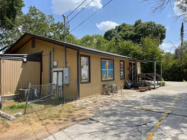 More Photos Of 4168 Stahl Rd, San Antonio General Retail For Sale