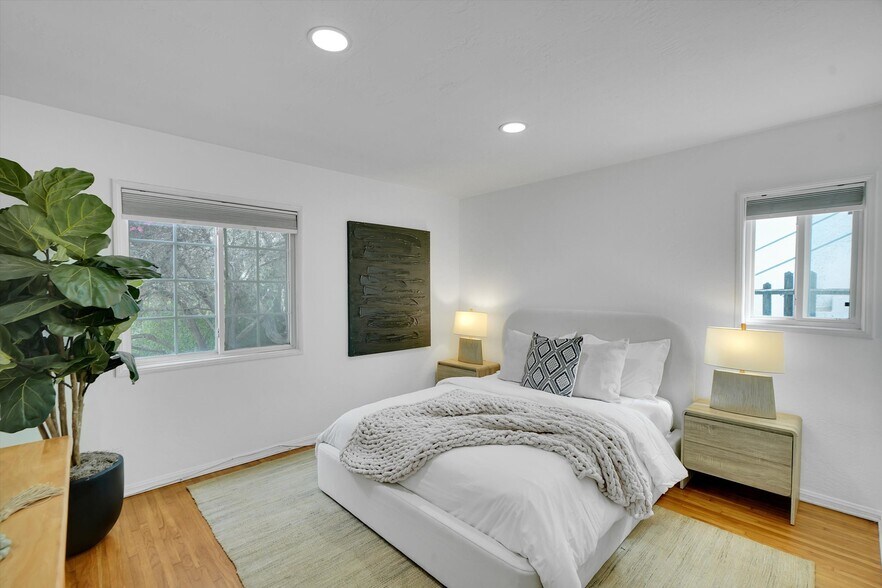 More Photos Of 828 Hill St, Santa Monica Apartments For Sale