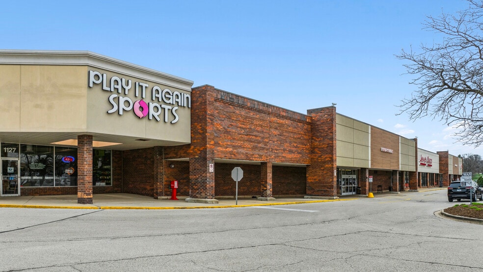 More Photos Of 1023-1127 S Roselle Rd, Schaumburg Freestanding For Sale