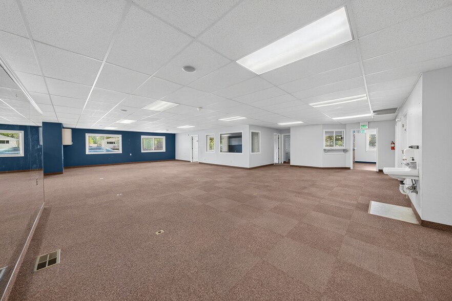 More Photos Of 2225 N McCarran Blvd, Sparks Freestanding For Lease