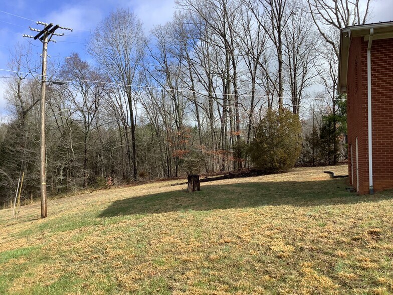 More Photos Of 605 Clarksbury Church Rd, Thomasville Religious Facility For Sale