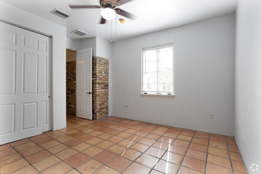 More Photos Of 433 W New England Ave, Winter Park Apartments For Lease
