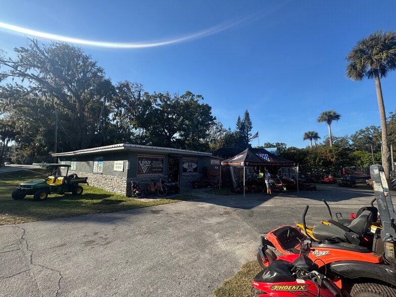 More Photos Of 1051 Herbert St, Port Orange Freestanding For Sale