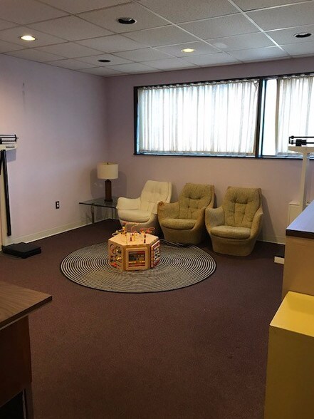 More Photos Of 1 Randall Sq, Providence Medical For Sale