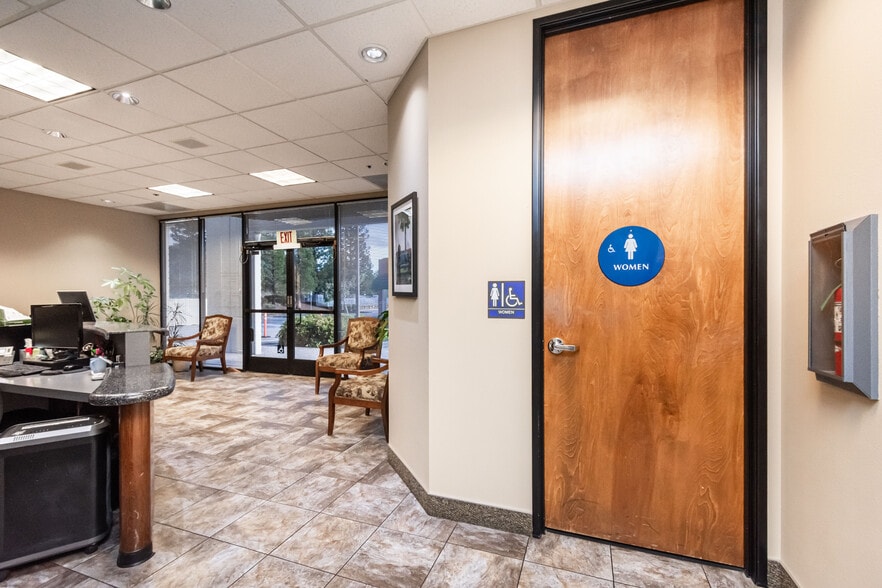 More Photos Of 8203 Sierra College Blvd, Roseville Office For Sale