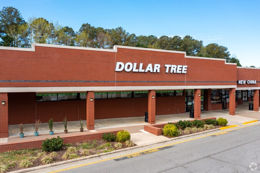 More Photos Of 921-965 N Harrison Ave, Cary Unknown For Lease