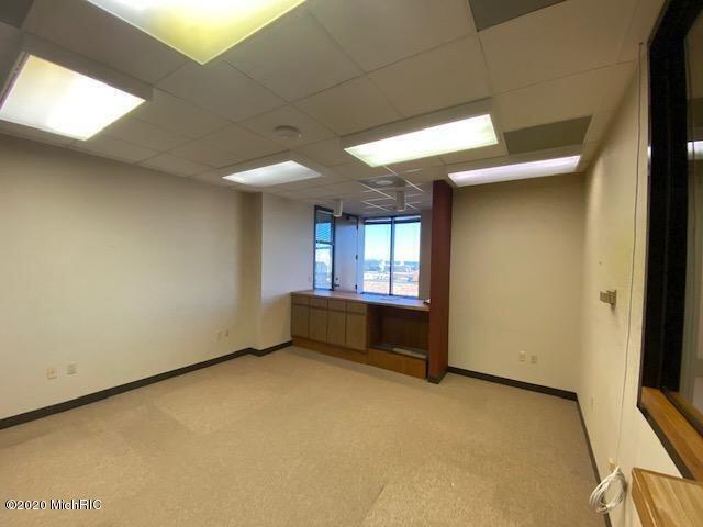 More Photos Of 830 Pleasant St, Saint Joseph Office For Sale