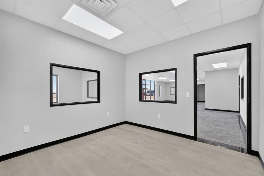 More Photos Of 16697 W Basin St, Odessa Industrial For Lease