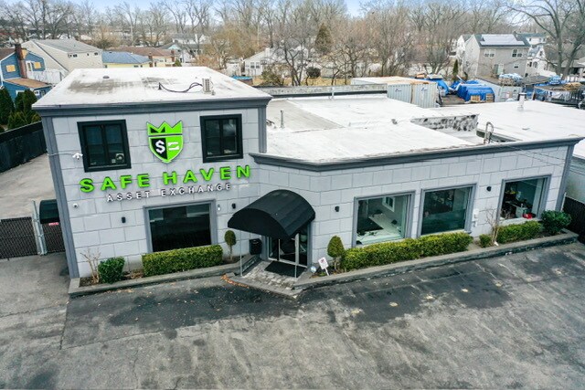 More Photos Of 147 Sunrise Hwy, Amityville Storefront Retail Office For Sale