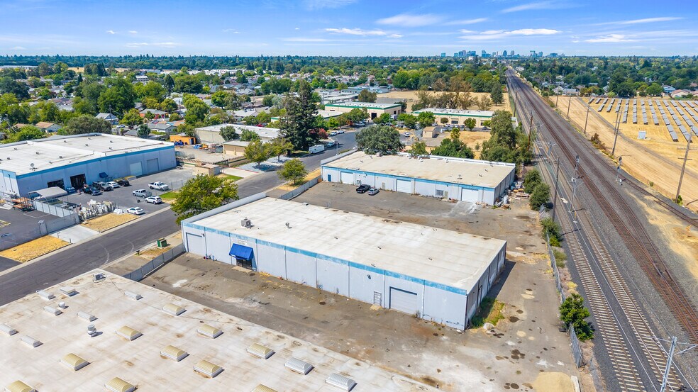 More Photos Of 6155 27th St, Sacramento Warehouse For Lease