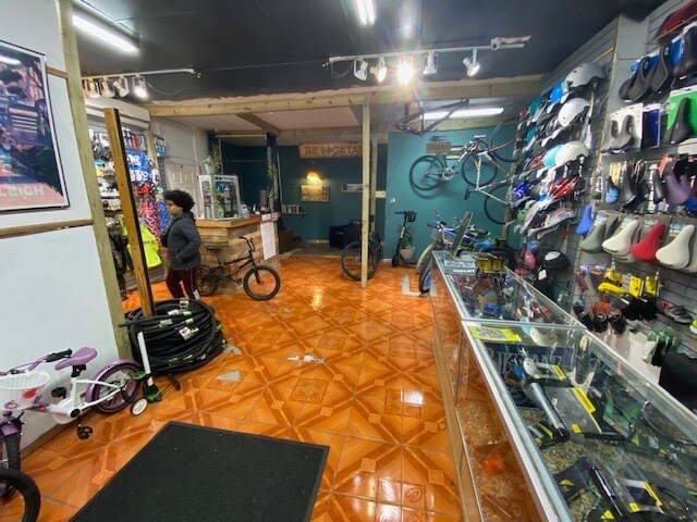 More Photos Of 8404 Jamaica Ave, Jamaica Storefront Retail Office For Lease