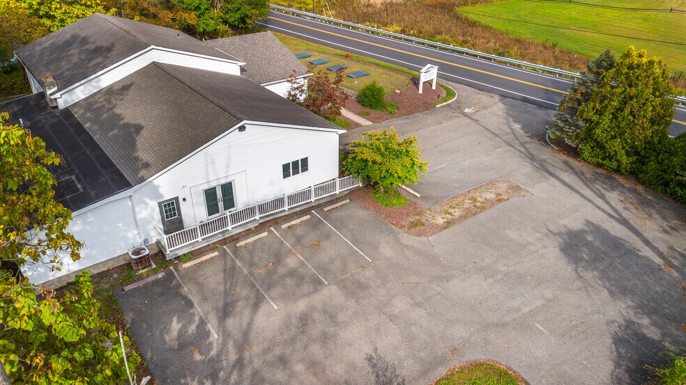 More Photos Of 13 Stillwater Rd, Blairstown Office For Lease