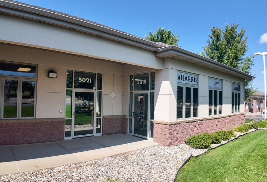 More Photos Of 5019-5023 S Bur Oak Pl, Sioux Falls Office For Lease