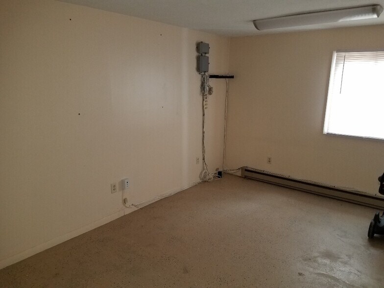 More Photos Of 38204 National Rd, Morristown Industrial For Sale