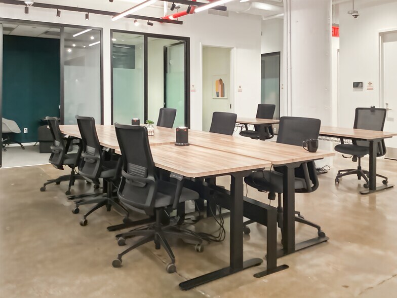 More Photos Of 30- 10 41st Ave, Long Island City Coworking Space