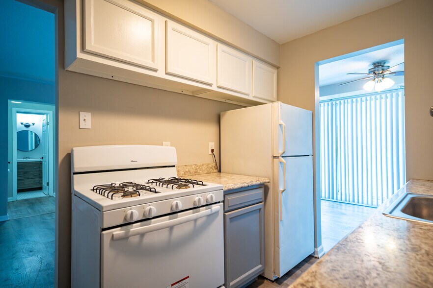 More Photos Of 30901 Lake Shore Blvd, Willowick Multifamily For Sale