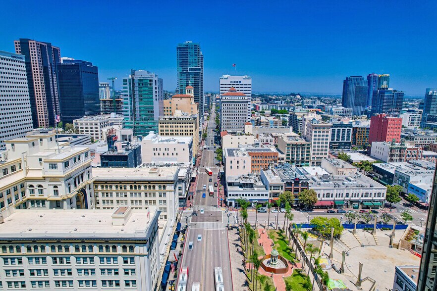 More Photos Of 901-933 4th Ave, San Diego Storefront Retail Office For Lease