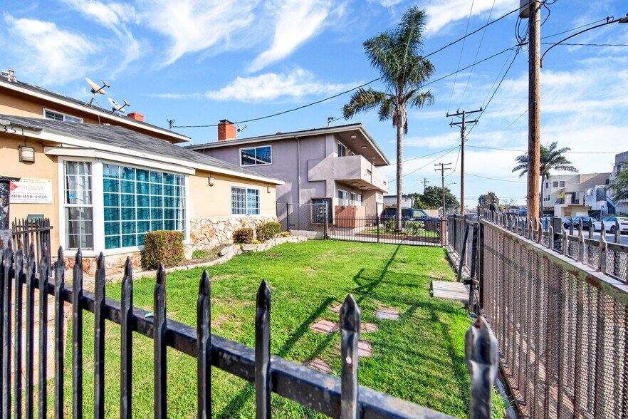 More Photos Of 4351 W 142nd St, Hawthorne Apartments For Sale