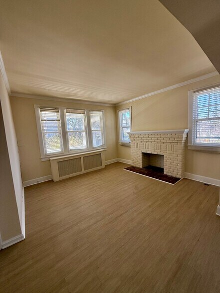 More Photos Of 228 Manor Cir, Takoma Park Apartments For Sale