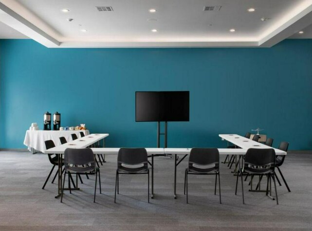 More Photos Of 13111 Highland Park Blvd, Oklahoma City Hotel For Sale