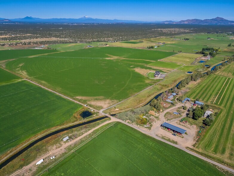 More Photos Of 11705 SW Shumway Rd, Powell Butte Specialty For Sale