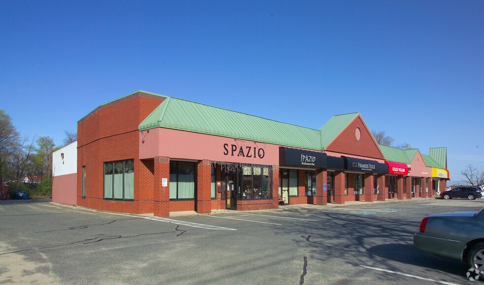 More Photos Of 200-226 Quincy Ave, Braintree Unknown For Lease