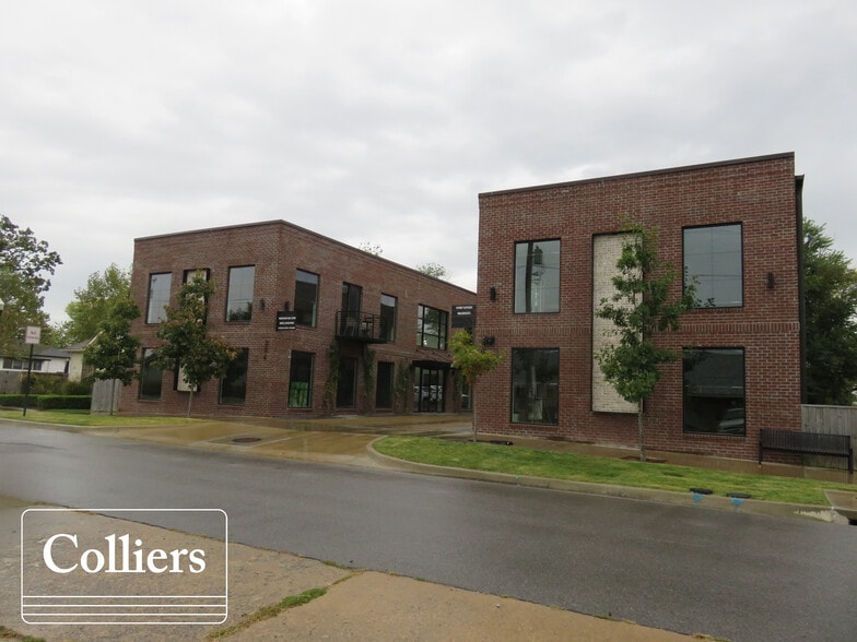 More Photos Of 204 SE 6th St, Bentonville Office For Lease