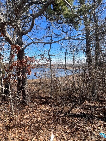 More Photos Of 254 Shore Rd, Buzzards Bay Office For Sale