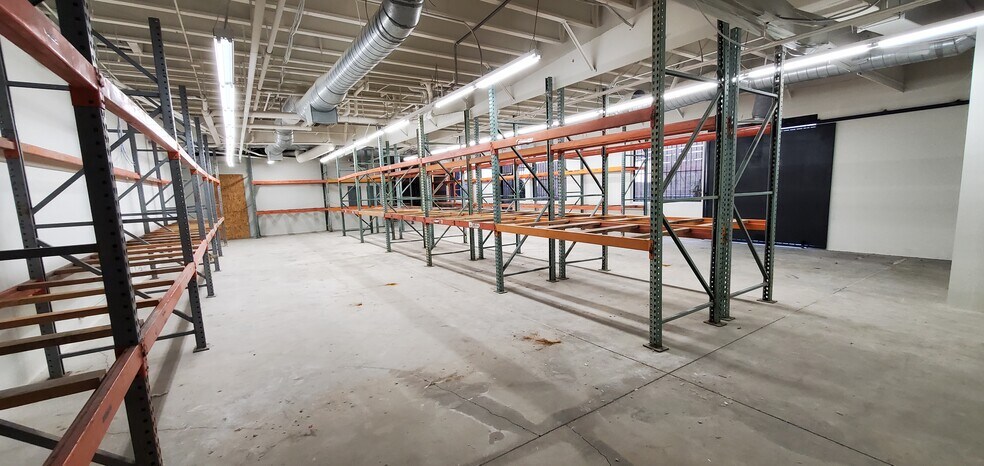 More Photos Of 6746 Valjean Ave, Van Nuys Loft Creative Space For Sale