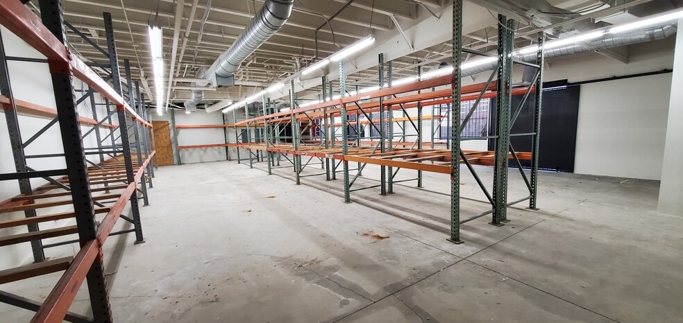 More Photos Of 6746 Valjean Ave, Van Nuys Loft Creative Space For Lease