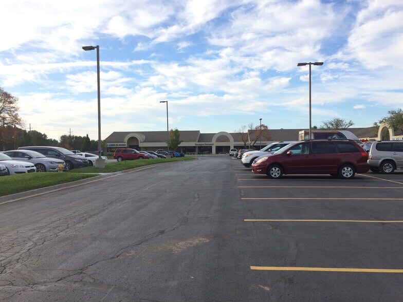 More Photos Of 1811-1861 S Ridgeview Rd, Olathe Unknown For Lease