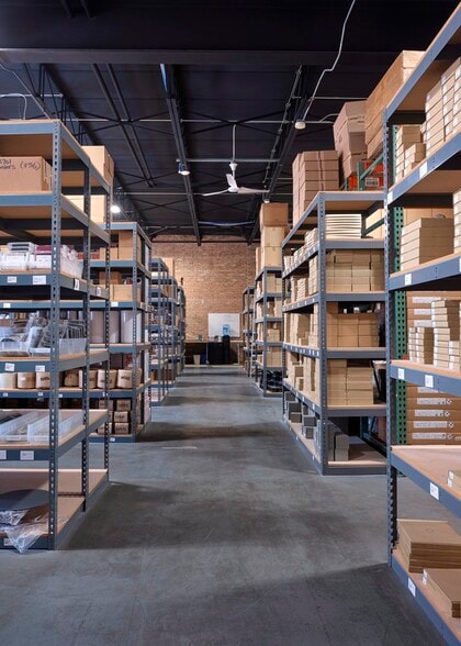More Photos Of 5480 N Elston Ave, Chicago Warehouse For Lease