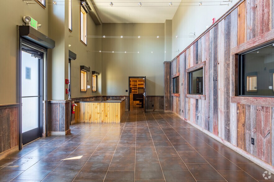 More Photos Of 72399 US Highway 40, Tabernash Showroom For Sale