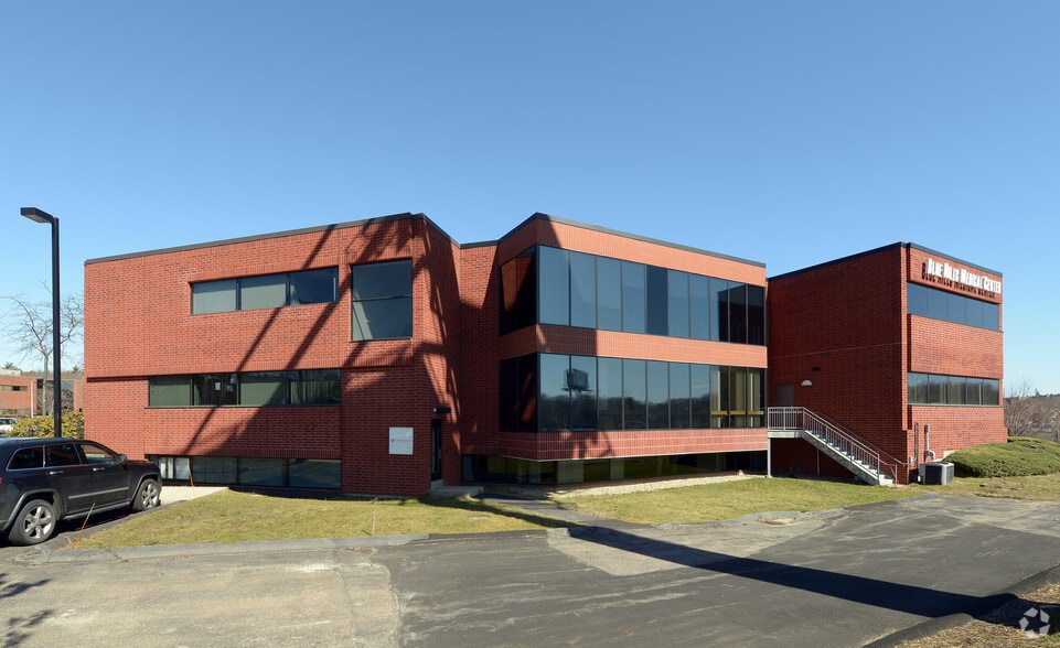 More Photos Of 340 Wood Rd, Braintree Medical For Lease