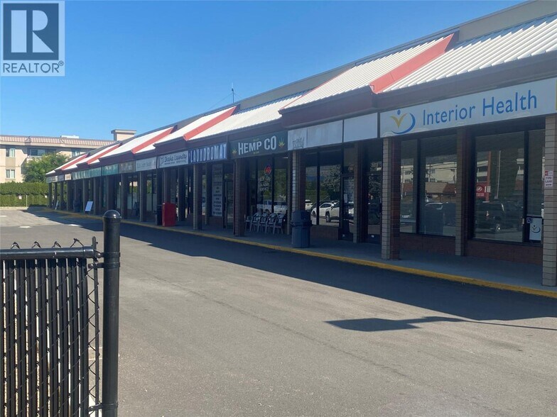 More Photos Of 3042 Skaha Lake Rd, Penticton General Retail For Lease